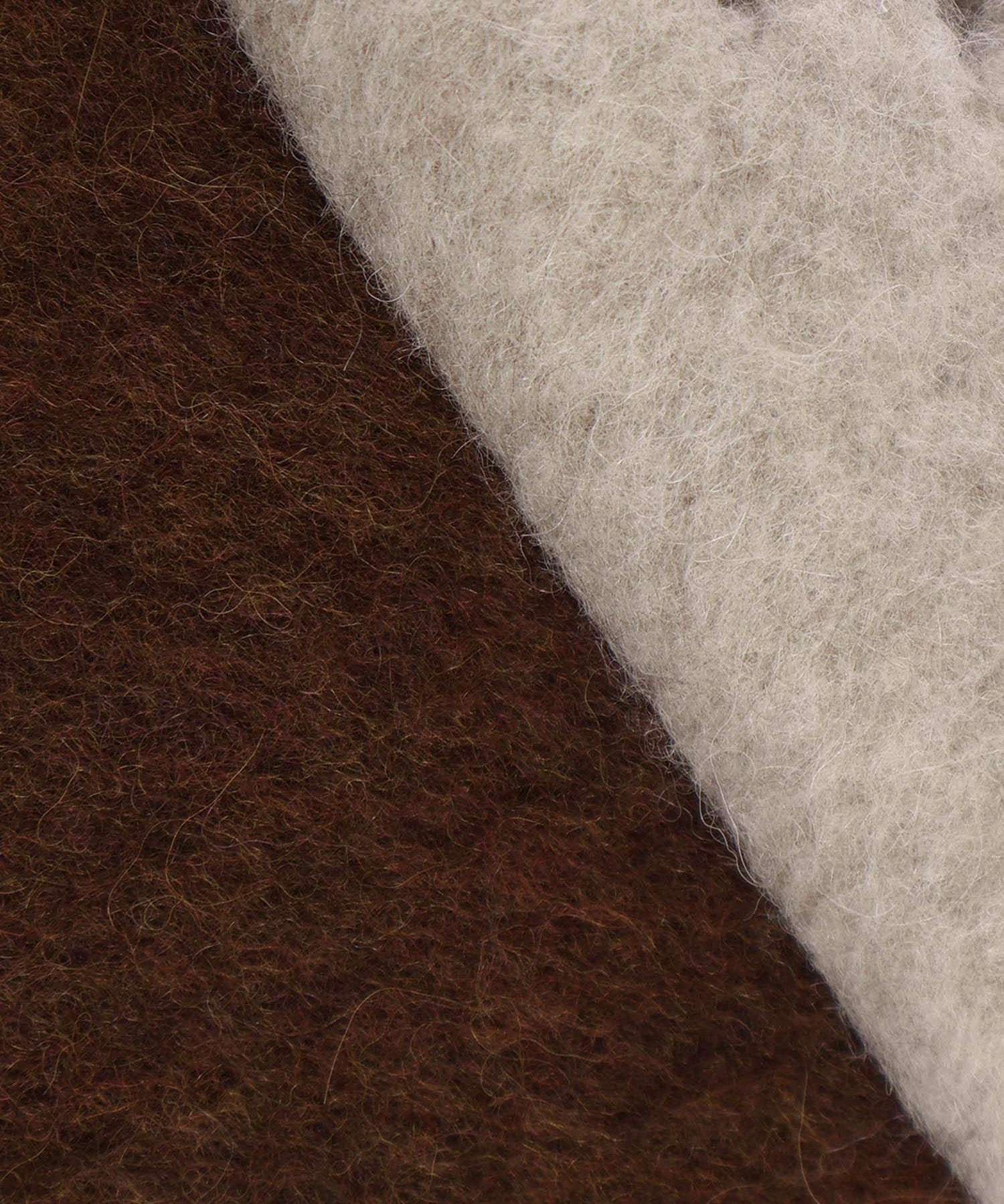 Sciarpa in misto lana e alpaca FSA7SS1W01 1225 LOEWE 
