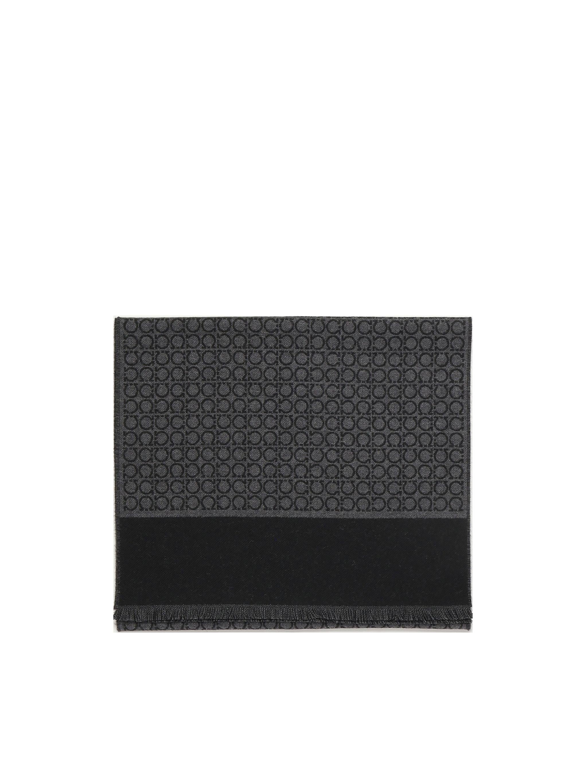 Sciarpa Gancini in cashmere 527047 671685004 FERRAGAMO 