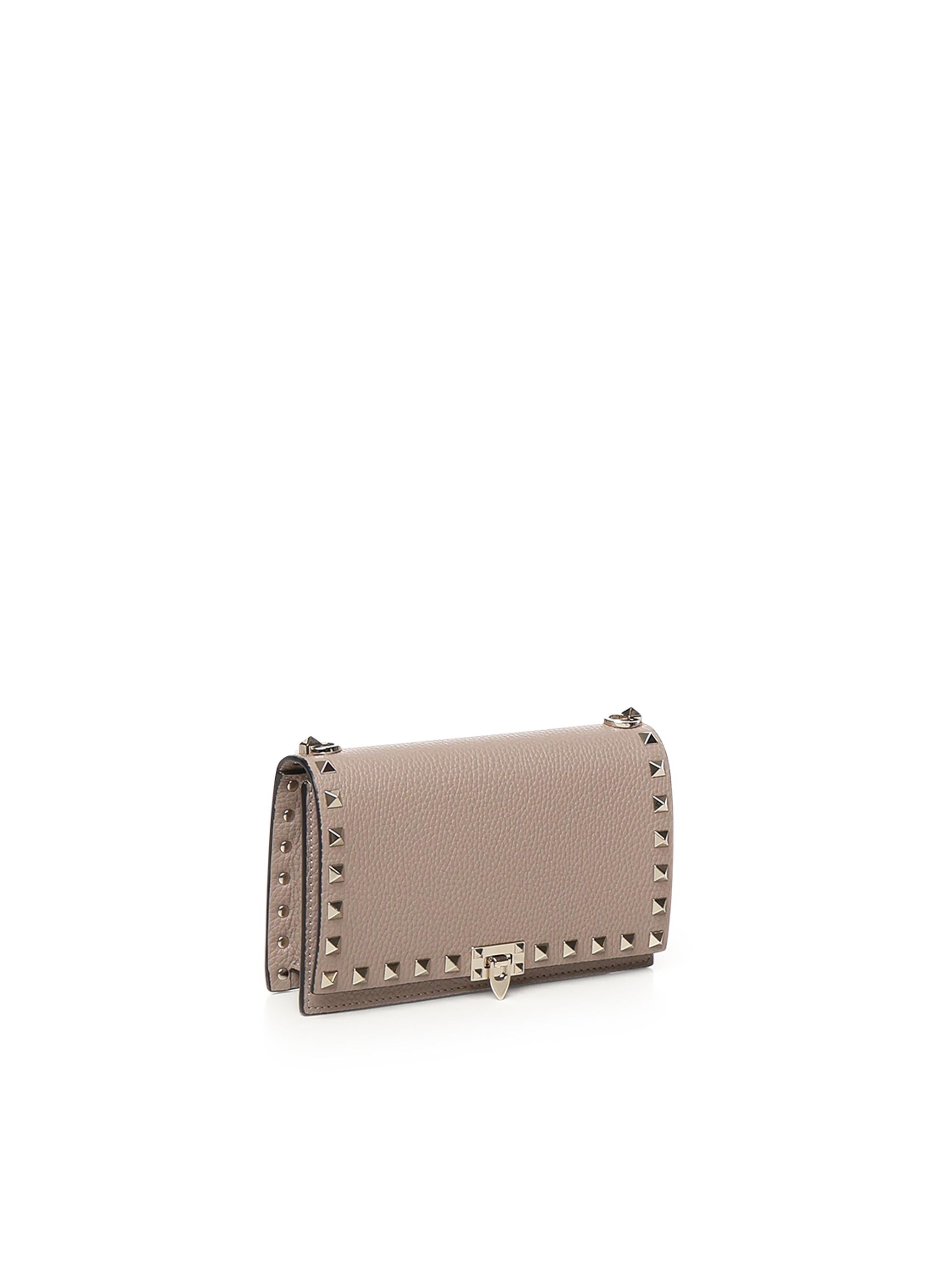 Mini bag con catena Rockstud in vitello granato 8W2P0Y59 VSHP45 VALENTINO GARAVANI 
