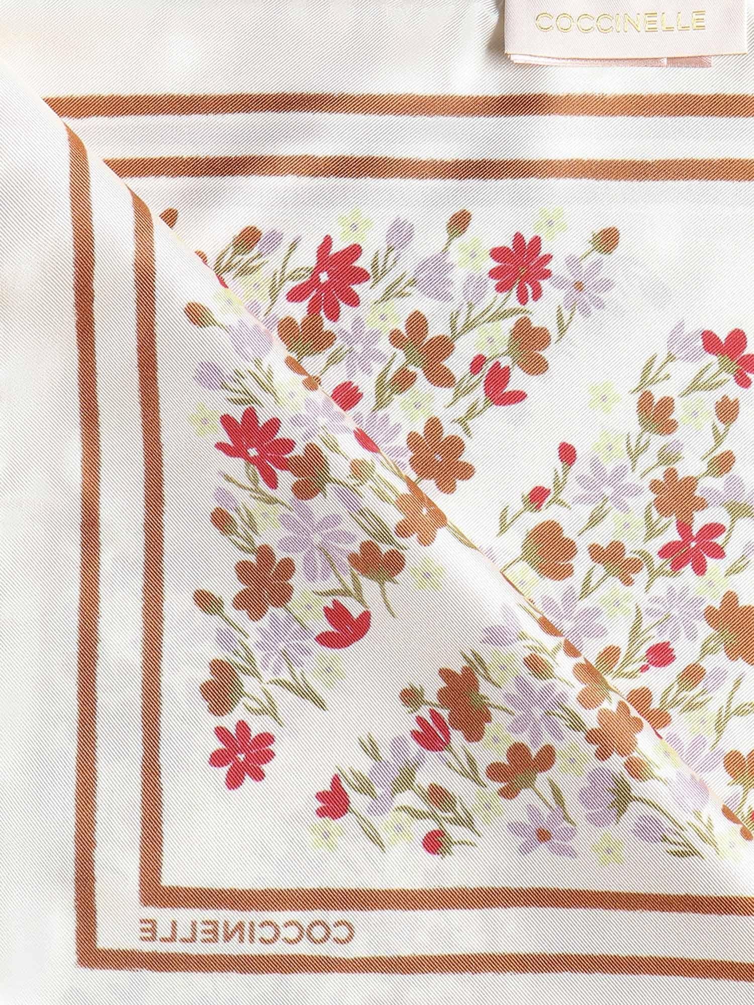 Foulard in seta con stampa E7UYE390101 M18 COCCINELLE 