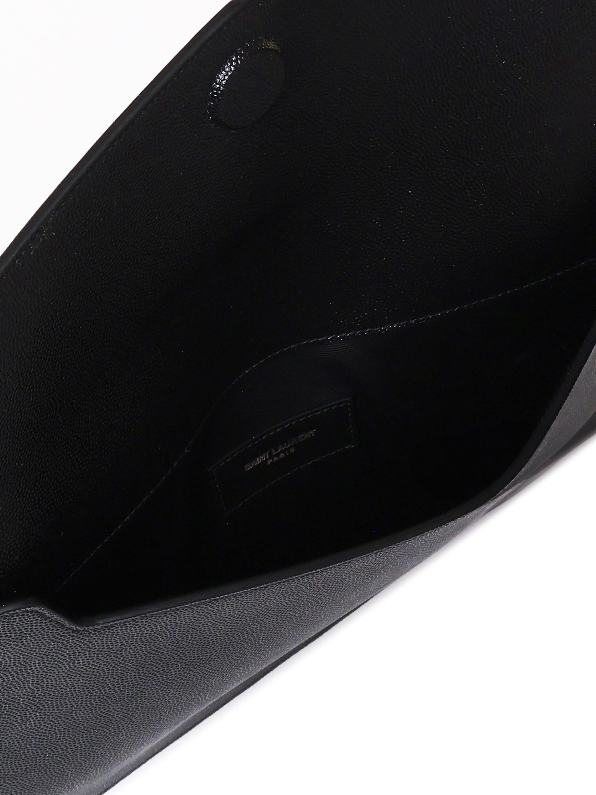 Pochette Uptown in pelle goffrata grain de poudre 565739 1GF0J1000 SAINT LAURENT 