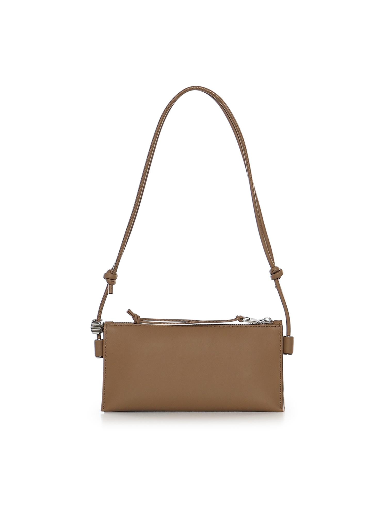 Pouch Joya in nappa di vitello C630R10X03 9579 LOEWE 