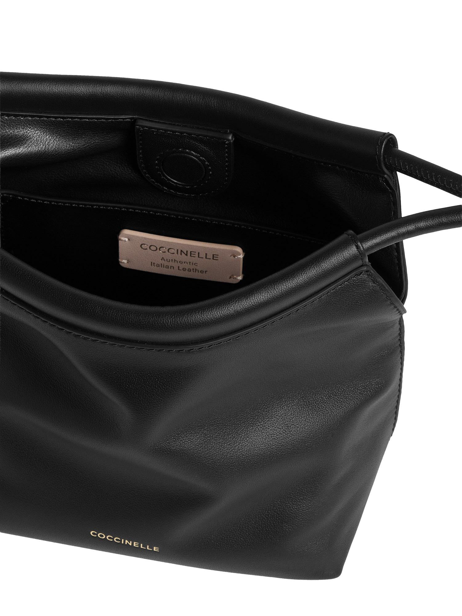 Pouch Finn in pelle E1UAA580101 001 COCCINELLE 