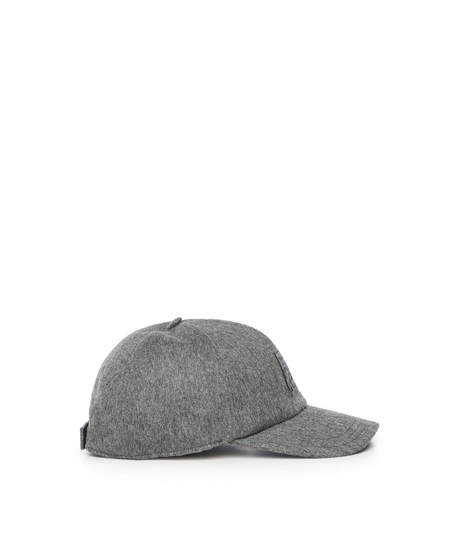 Baseball cap in lana e cashmere FXQ768 AYK2F0COK FENDI 