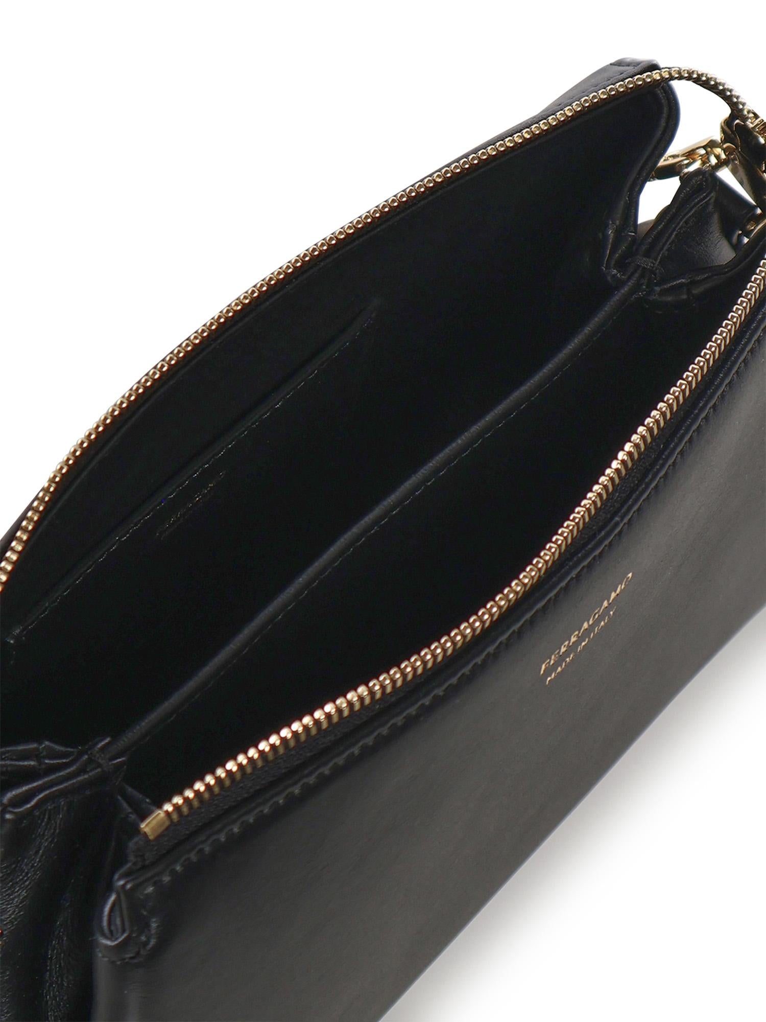 Mini bag in pelle con logo 221076 790049001 FERRAGAMO 