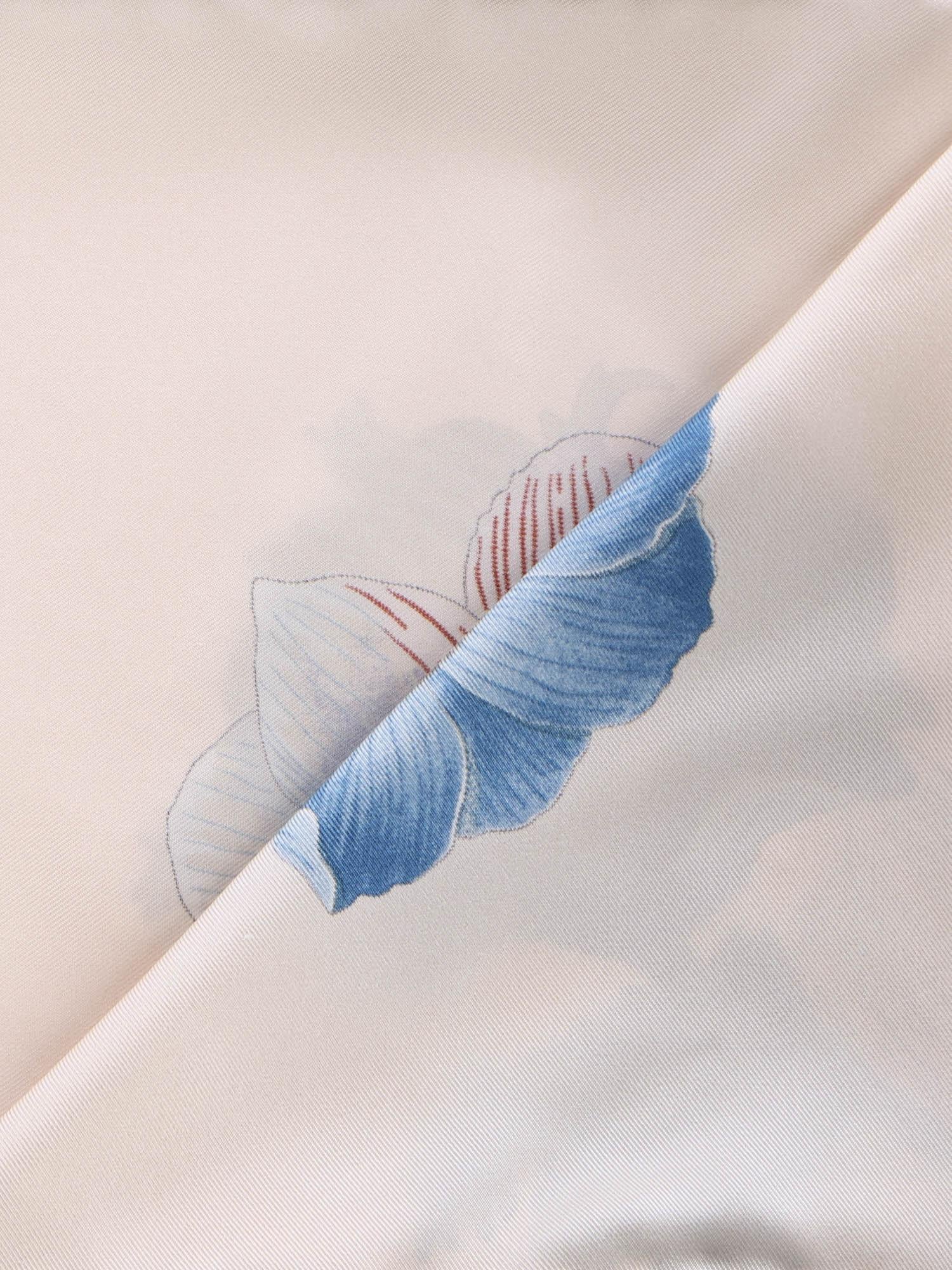 Foulard in seta stampa Anemone 310175 786601005 FERRAGAMO 