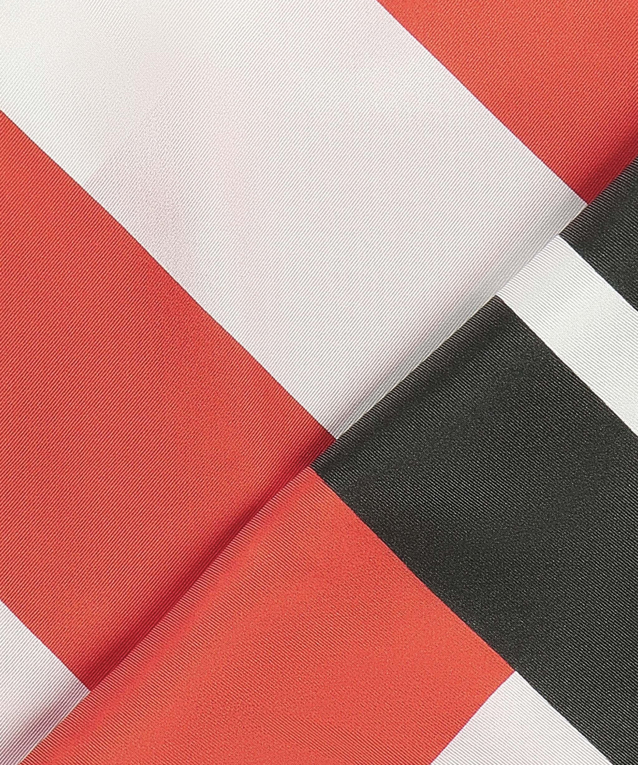 Foulard Aveiro in seta<BR/> E7SKV380101 M67 COCCINELLE 