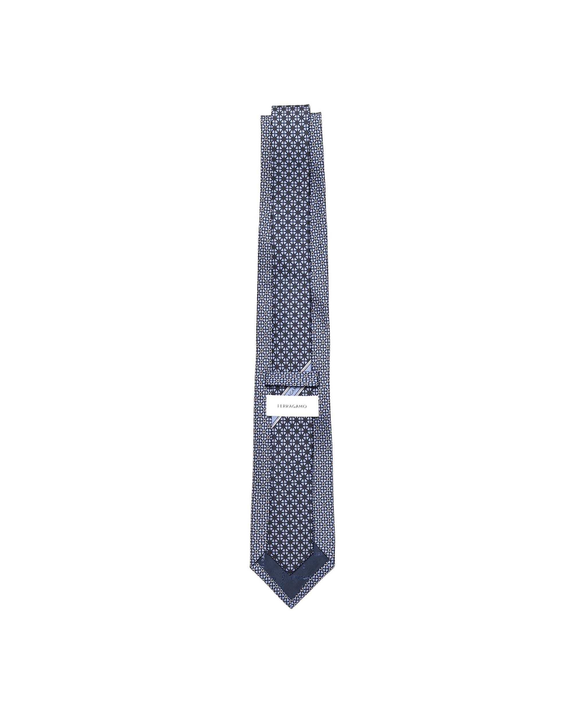 Cravatta in seta stampa Gancini e cuori 351259 784220001 FERRAGAMO 