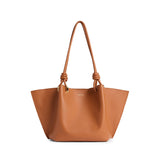 Borsa Finn medium in pelle E1U07110201 R41 COCCINELLE 