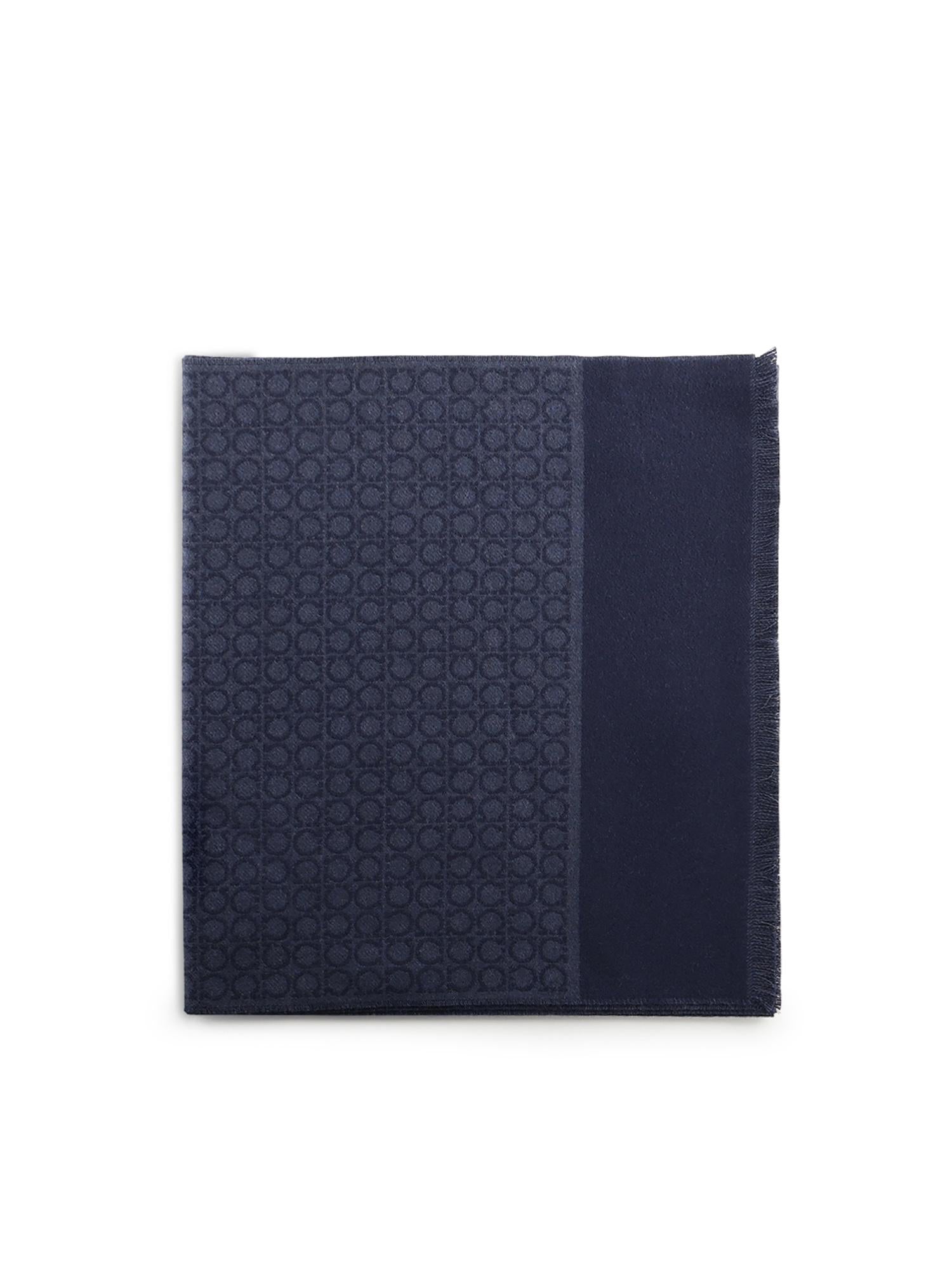 Sciarpa Gancini in cashmere 527047 671682001 FERRAGAMO 