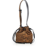 Borsa secchiello a tracolla piccola in suede leopardato 104303 A32AM35Q PINKO 