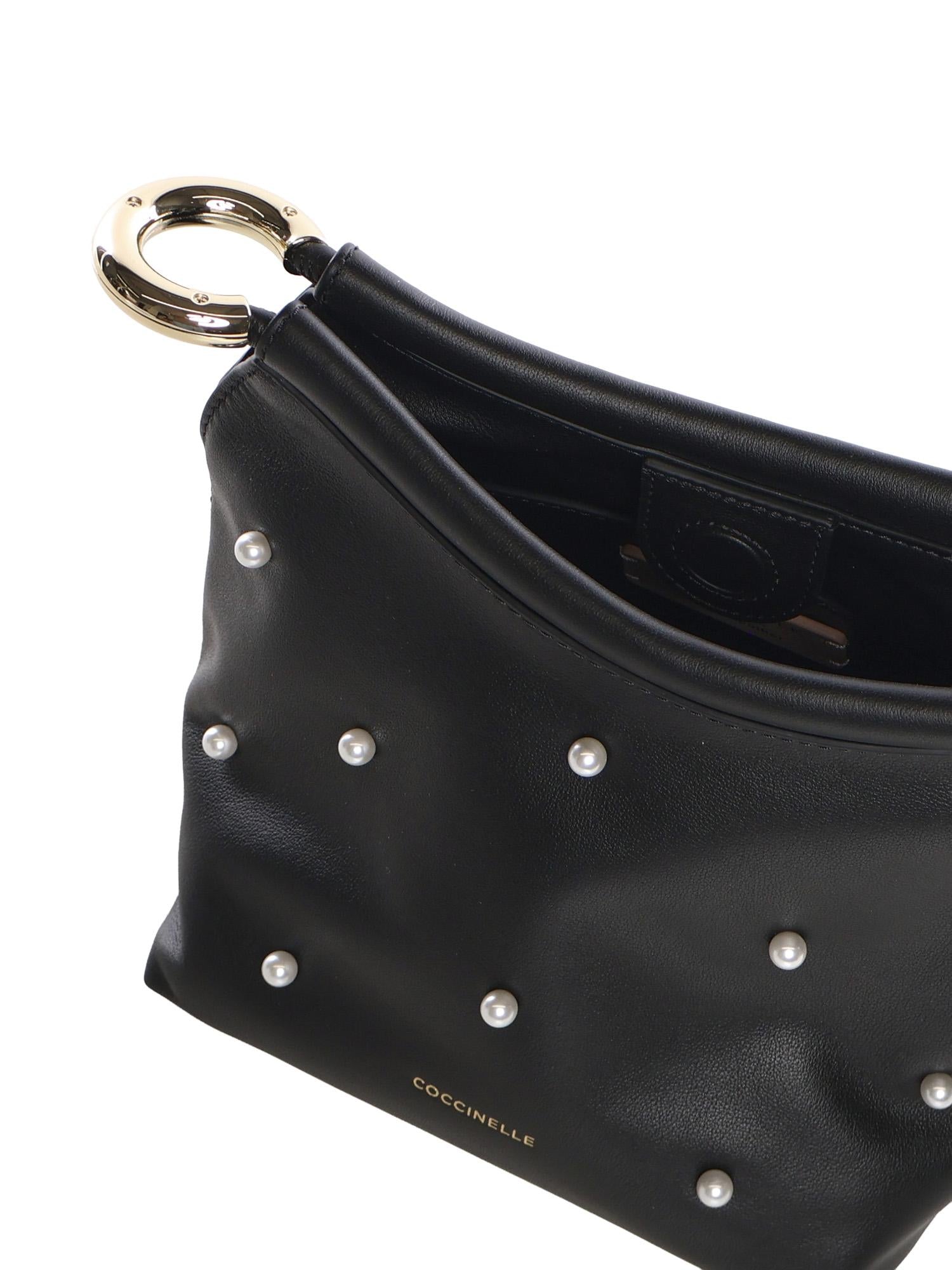 Pouch Finn in pelle E1UAB580101 001 COCCINELLE 