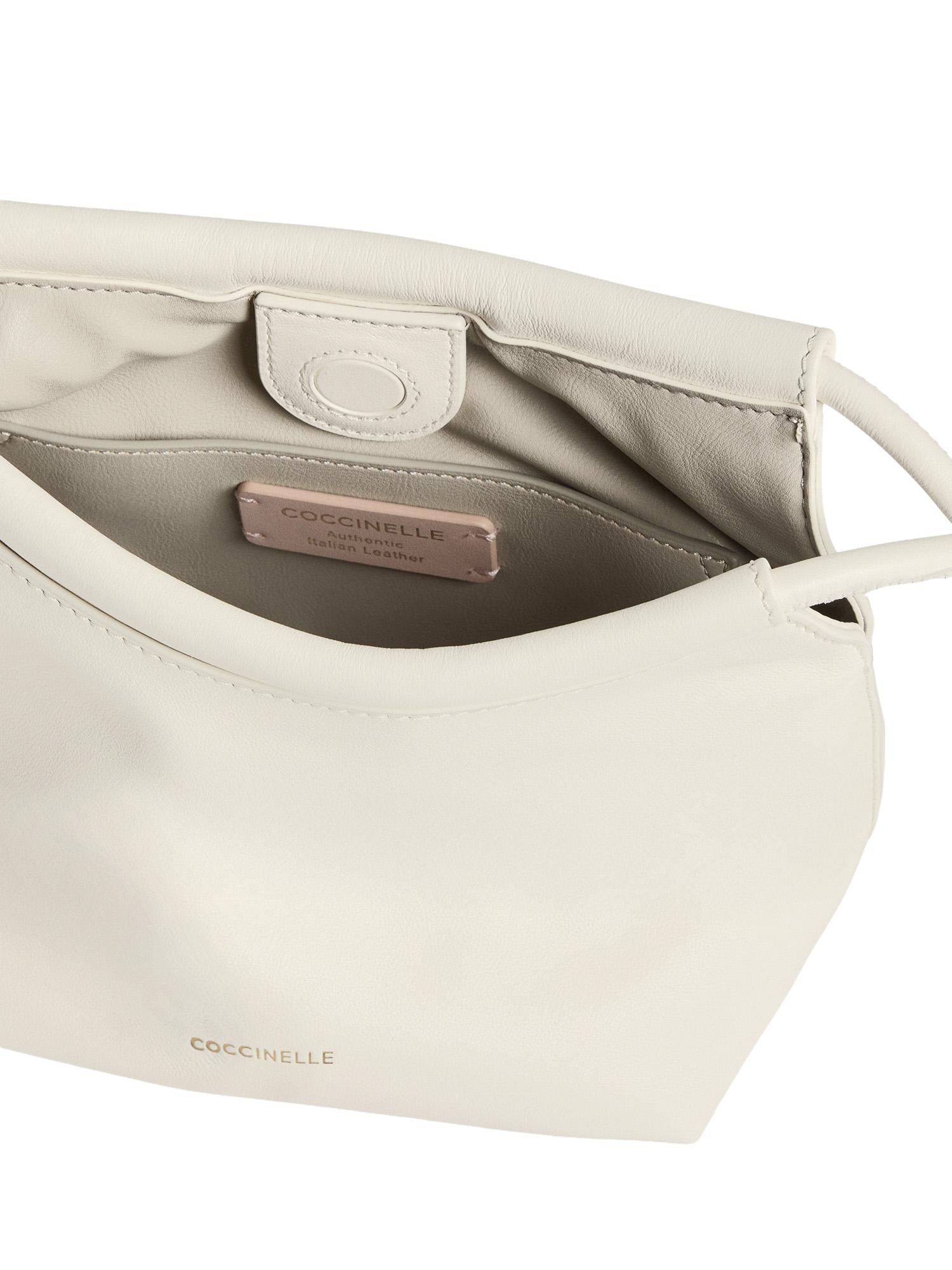 Pouch Finn in pelle E1UAA580101 N17 COCCINELLE 