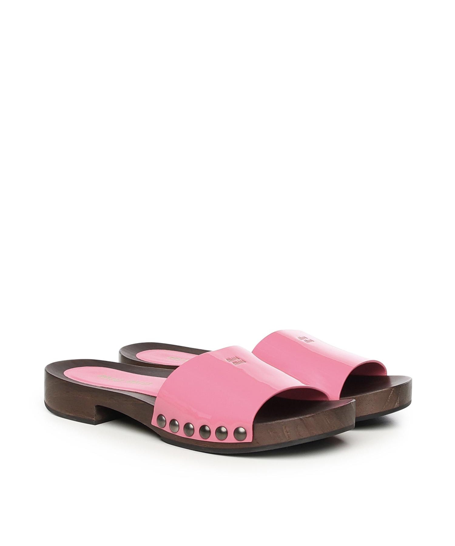 Zoccoli in vernice con logo 5Z425E 069F0638 MIU MIU 