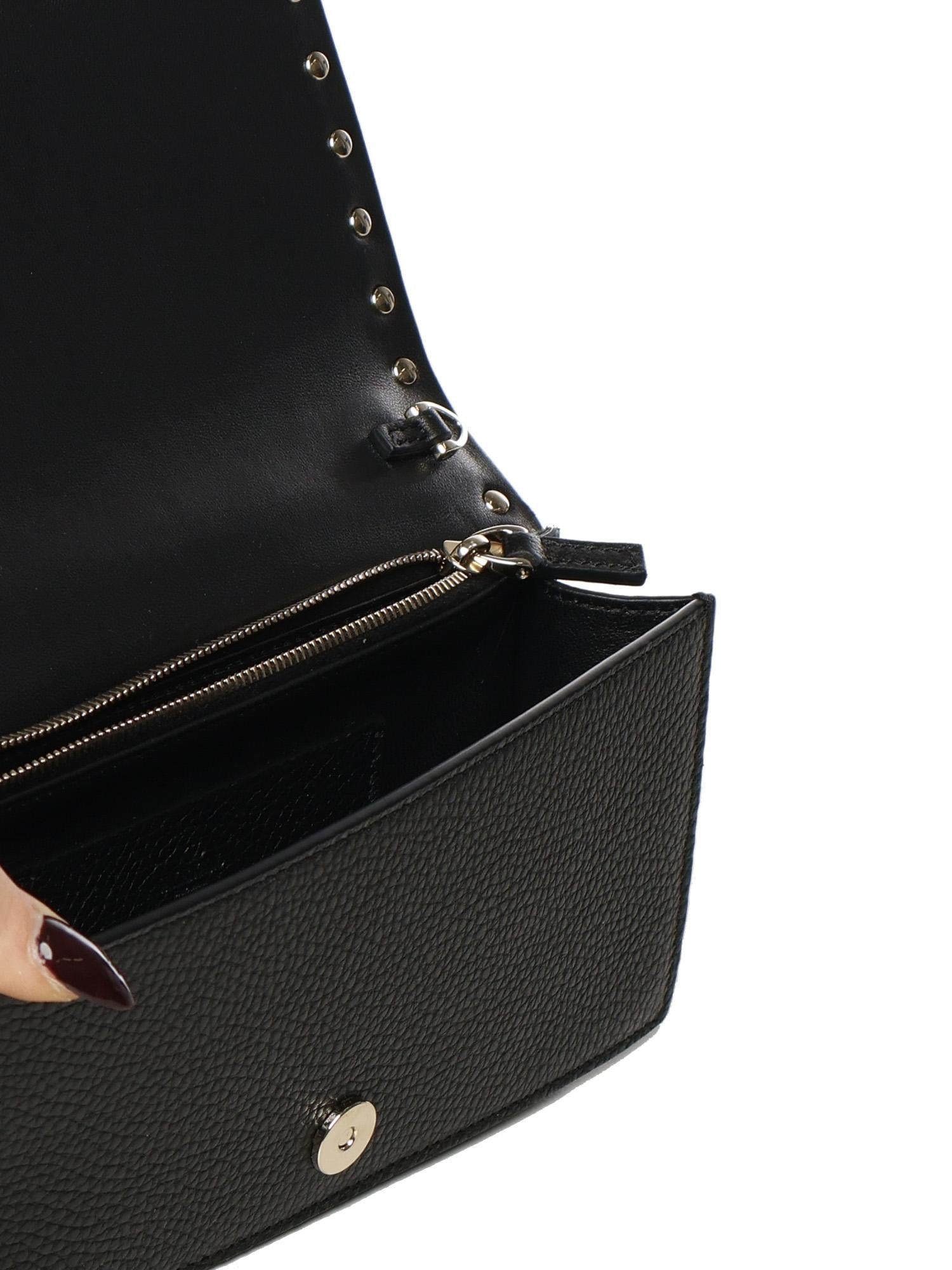 Portafoglio con catena in vitello granato 7W0P0AK2 VSH0NO VALENTINO GARAVANI 