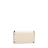 Portafoglio Rockstud in pelle con catena 7W2P0AR6 VSHI16 VALENTINO GARAVANI 