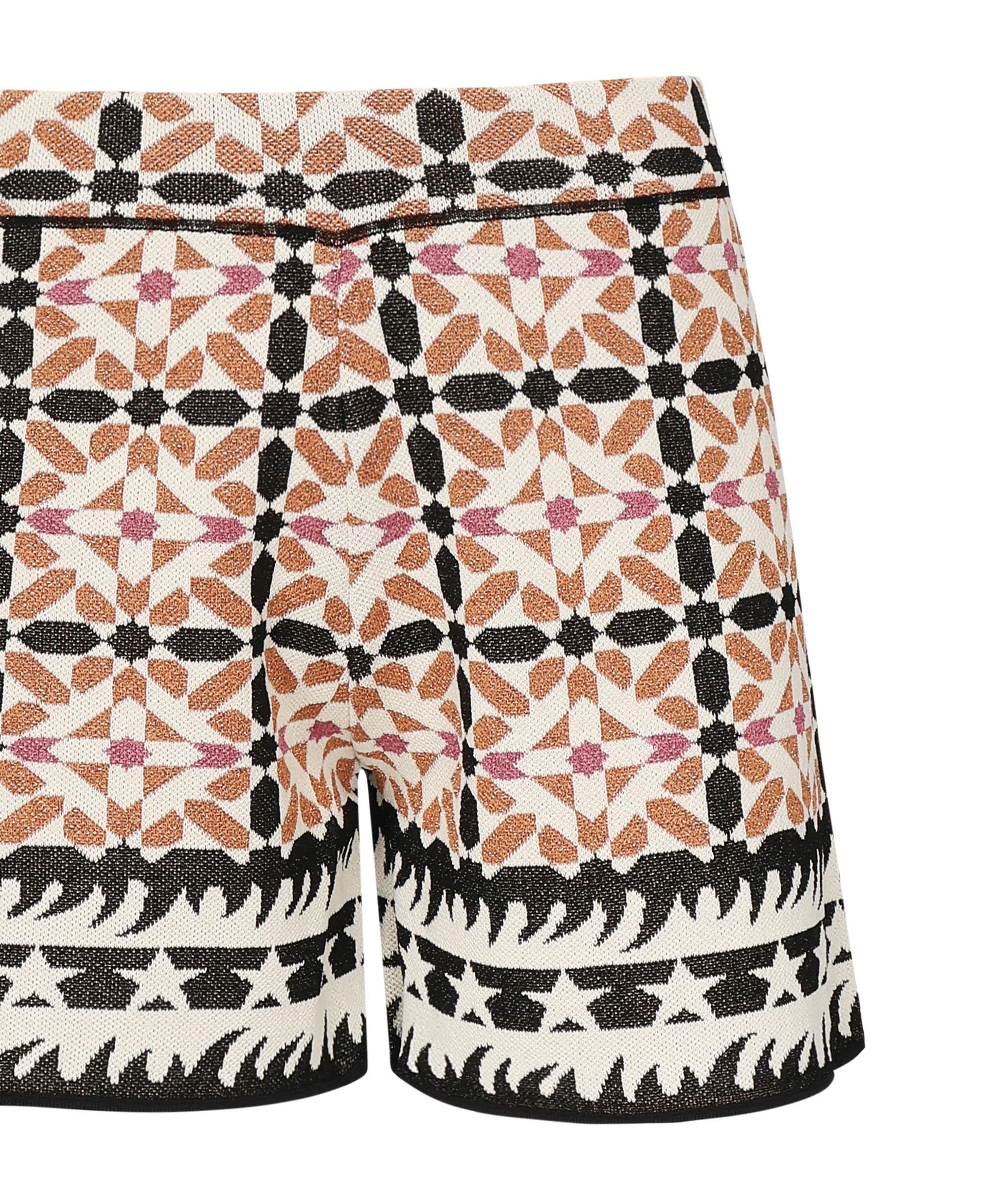 Shorts con pattern geometrico SHKD09007  INSPIRED BY AKEP 