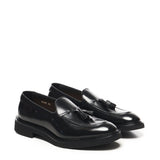 Mocassino con nappine in pelle DU3339VEROUF007 NN00 DOUCAL'S 