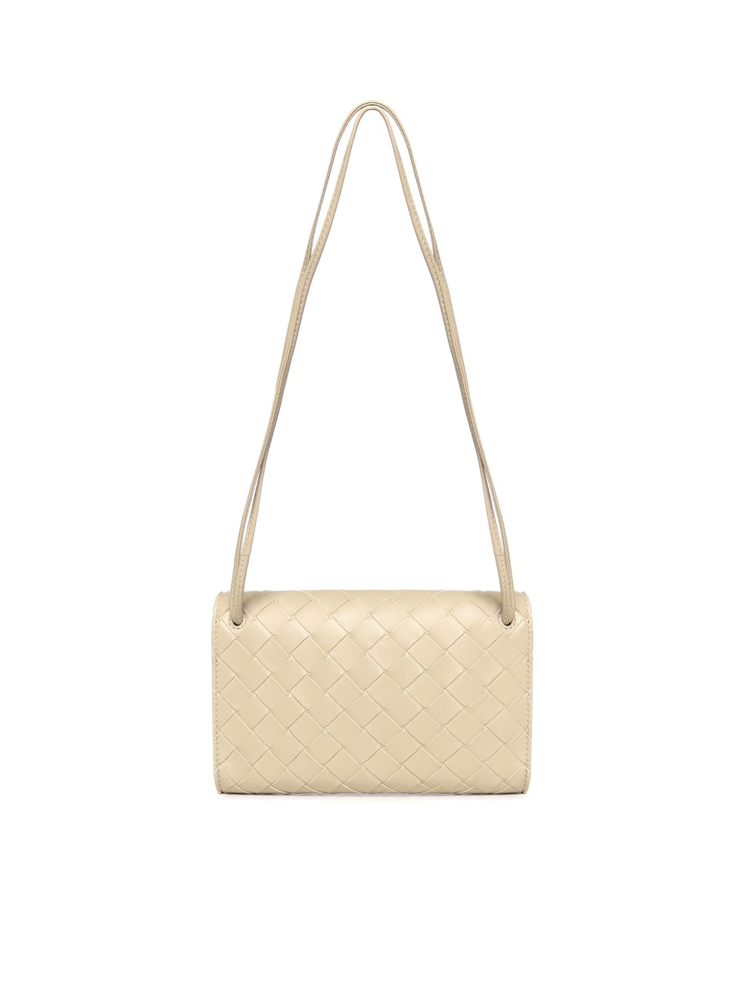 Pochette Andiamo con tracolla 836940 VCPP29614 BOTTEGA VENETA 
