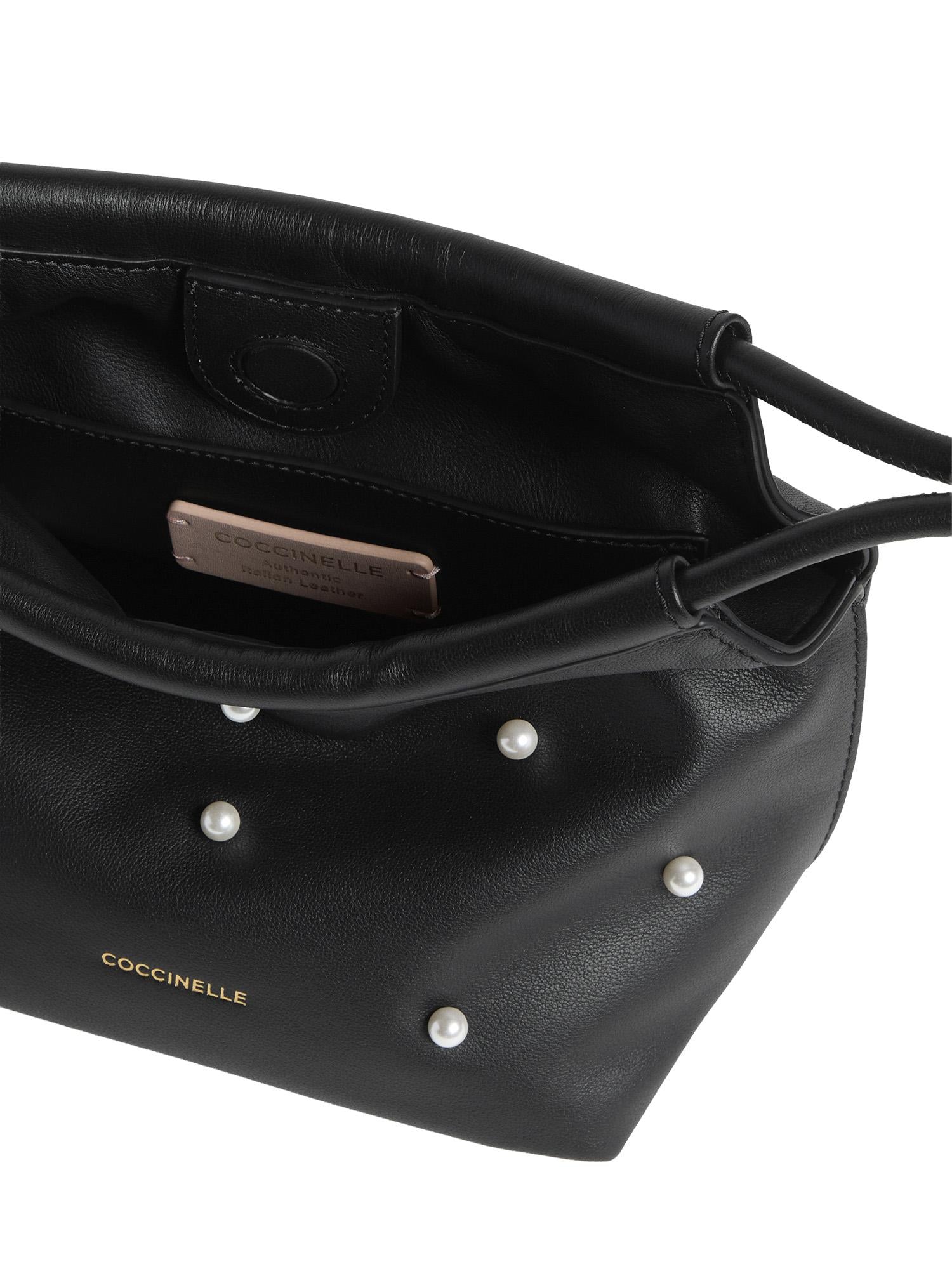 Pouch Finn in pelle E1UAB580101 001 COCCINELLE 