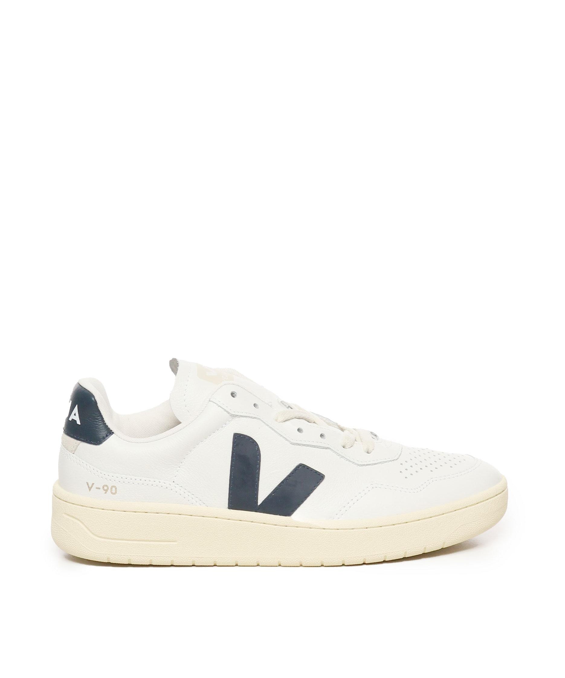 Sneakers V-90 VD2003656  VEJA 