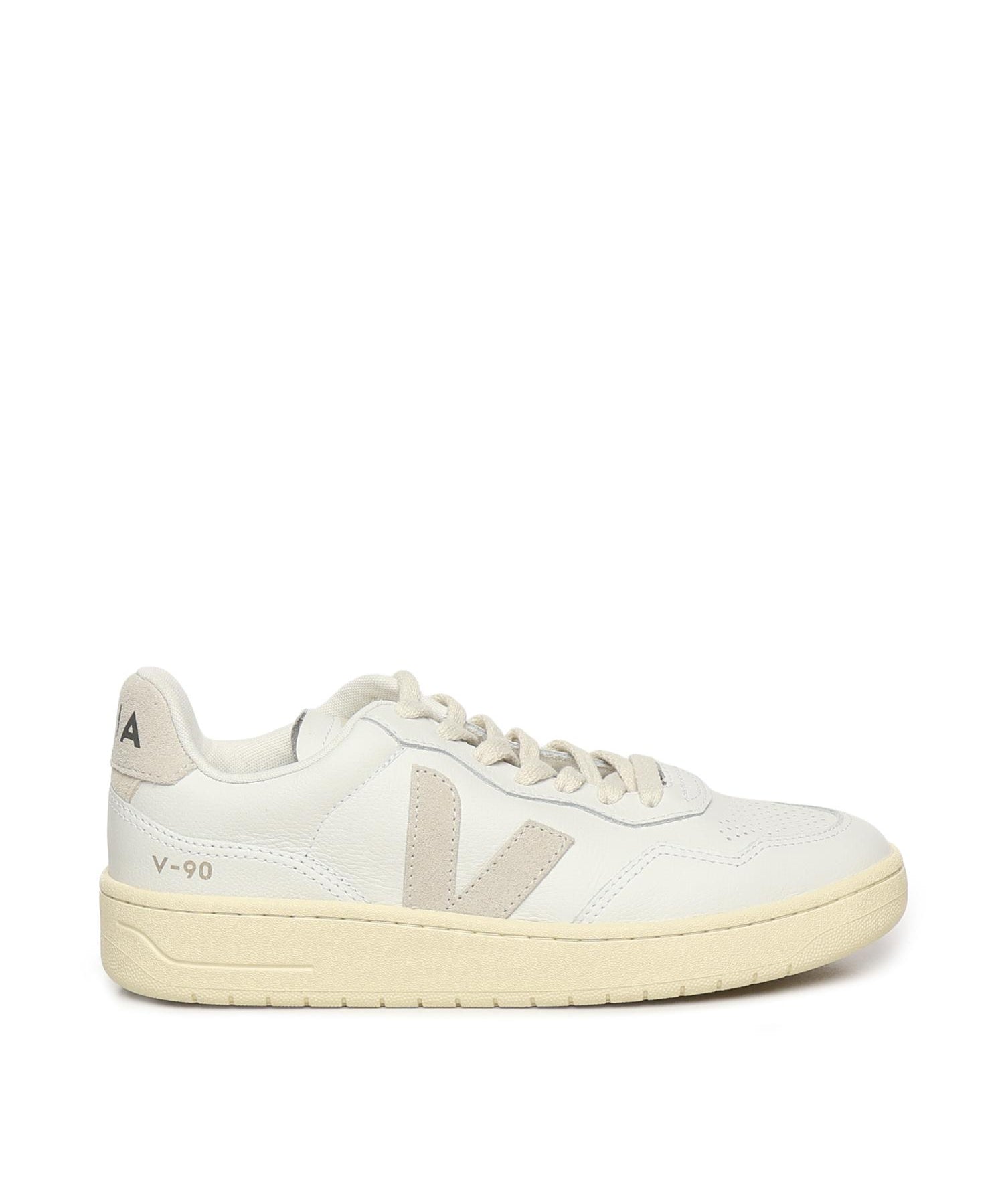 Sneakers V-90 VD2003655  VEJA 