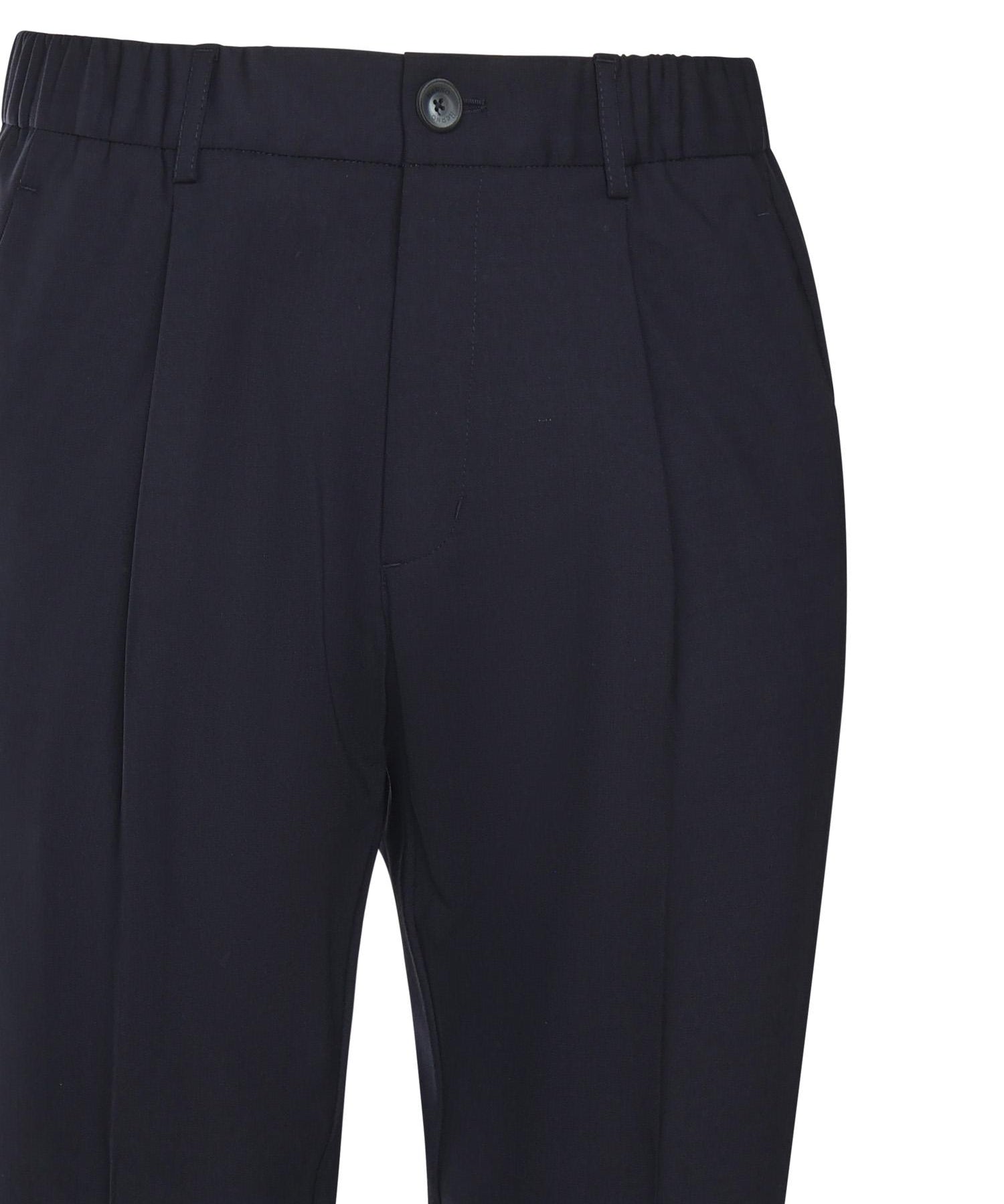 Pantaloni tapered a vita media PT000130U 33474S9200 HERNO 