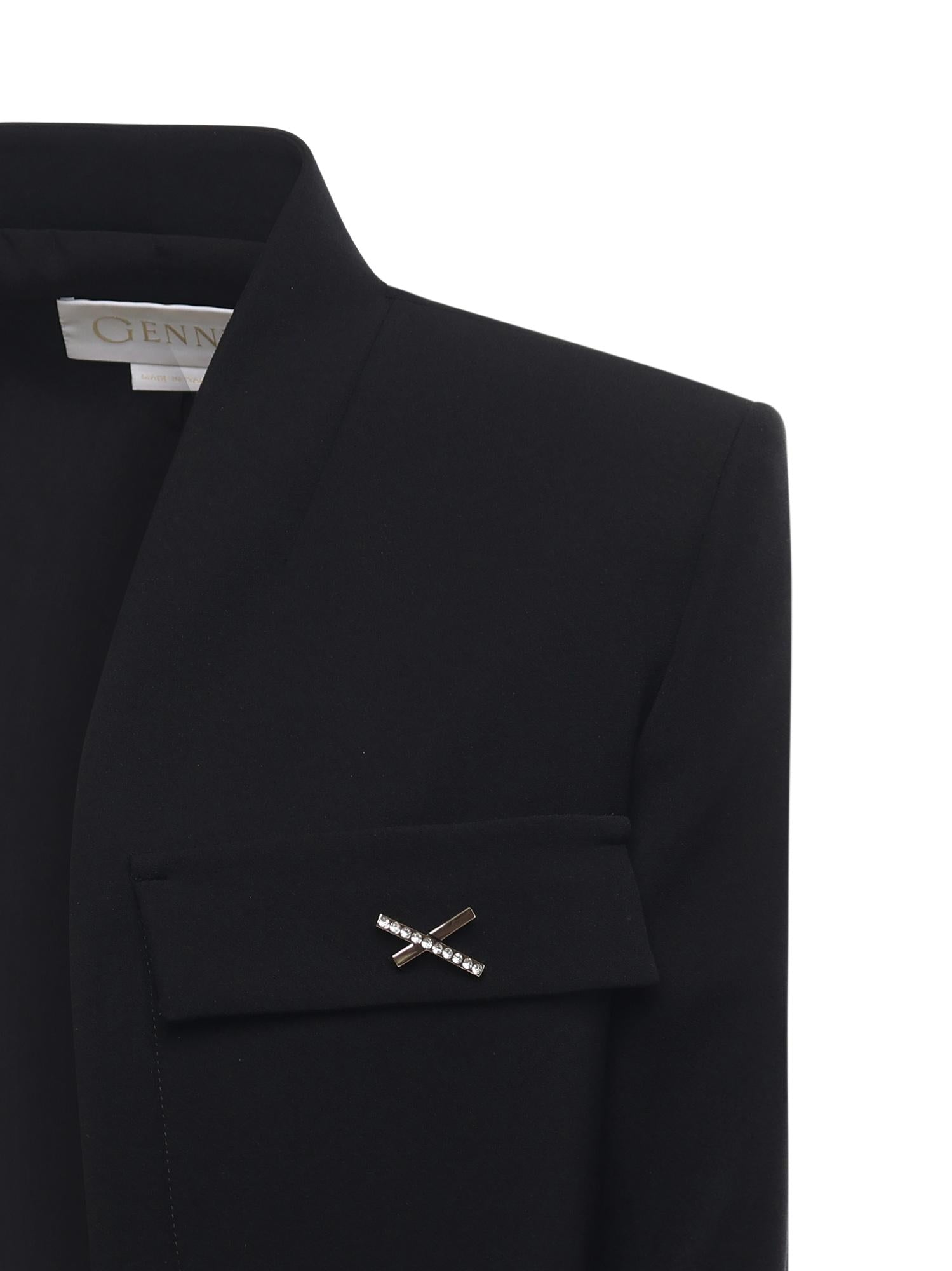 Giacca cropped in cady con dettaglio gioiello a X 79AAQ516 N0356899 GENNY 