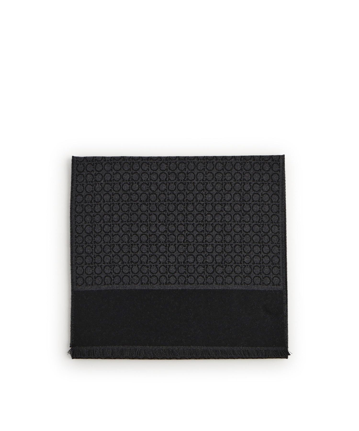 Sciarpa Gancini in cashmere 527047 671685004 FERRAGAMO 