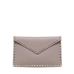 Pouch Rockstud in vitello granato 8W2P0P56 VSHP45 VALENTINO GARAVANI 