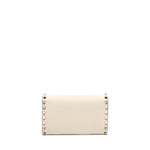 Portafoglio Rockstud in pelle con catena 7W2P0AR6 VSHI16 VALENTINO GARAVANI 