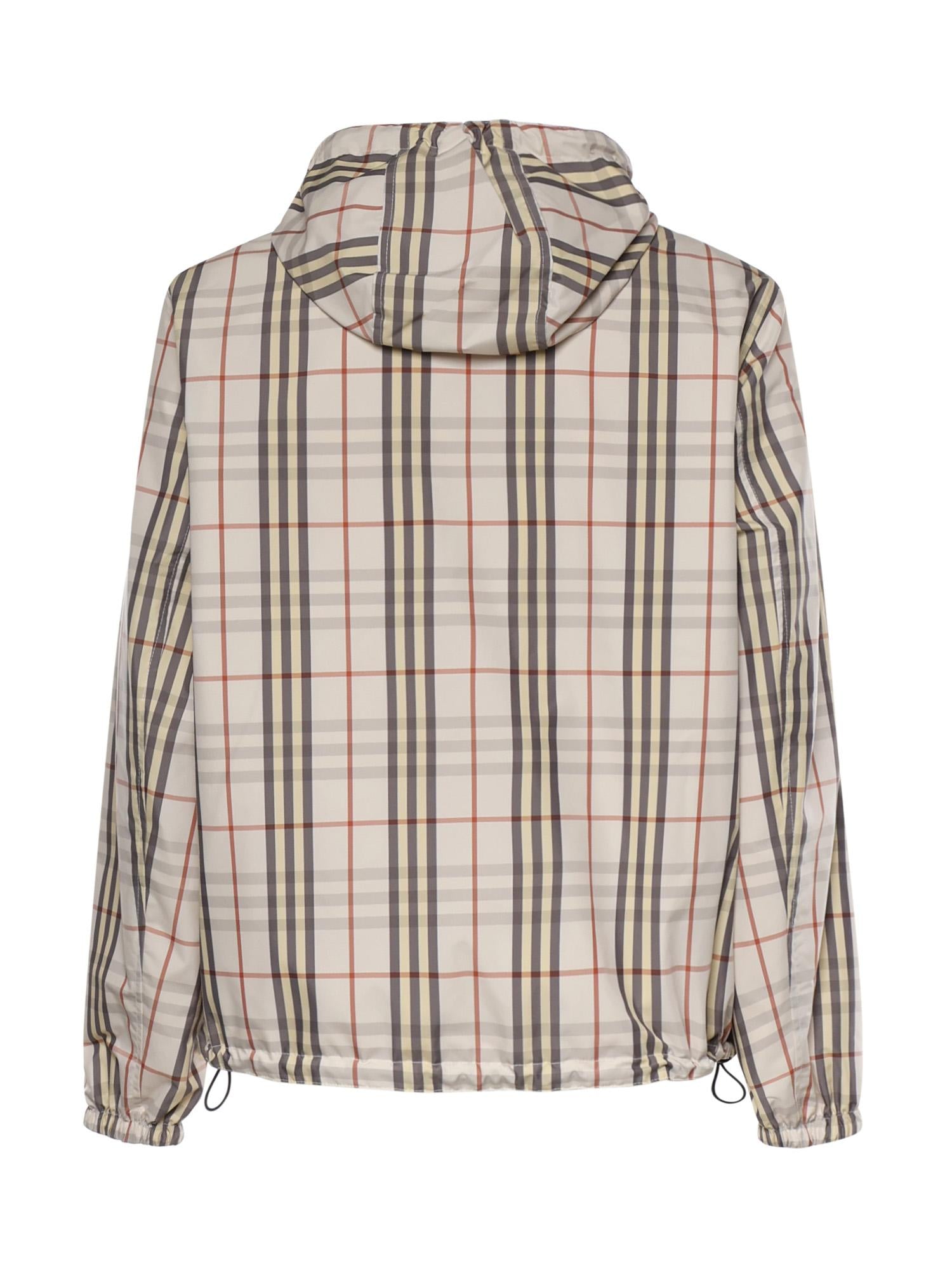 Giacca reversibile Burberry Check con cappuccio 8122908 C4997 BURBERRY 