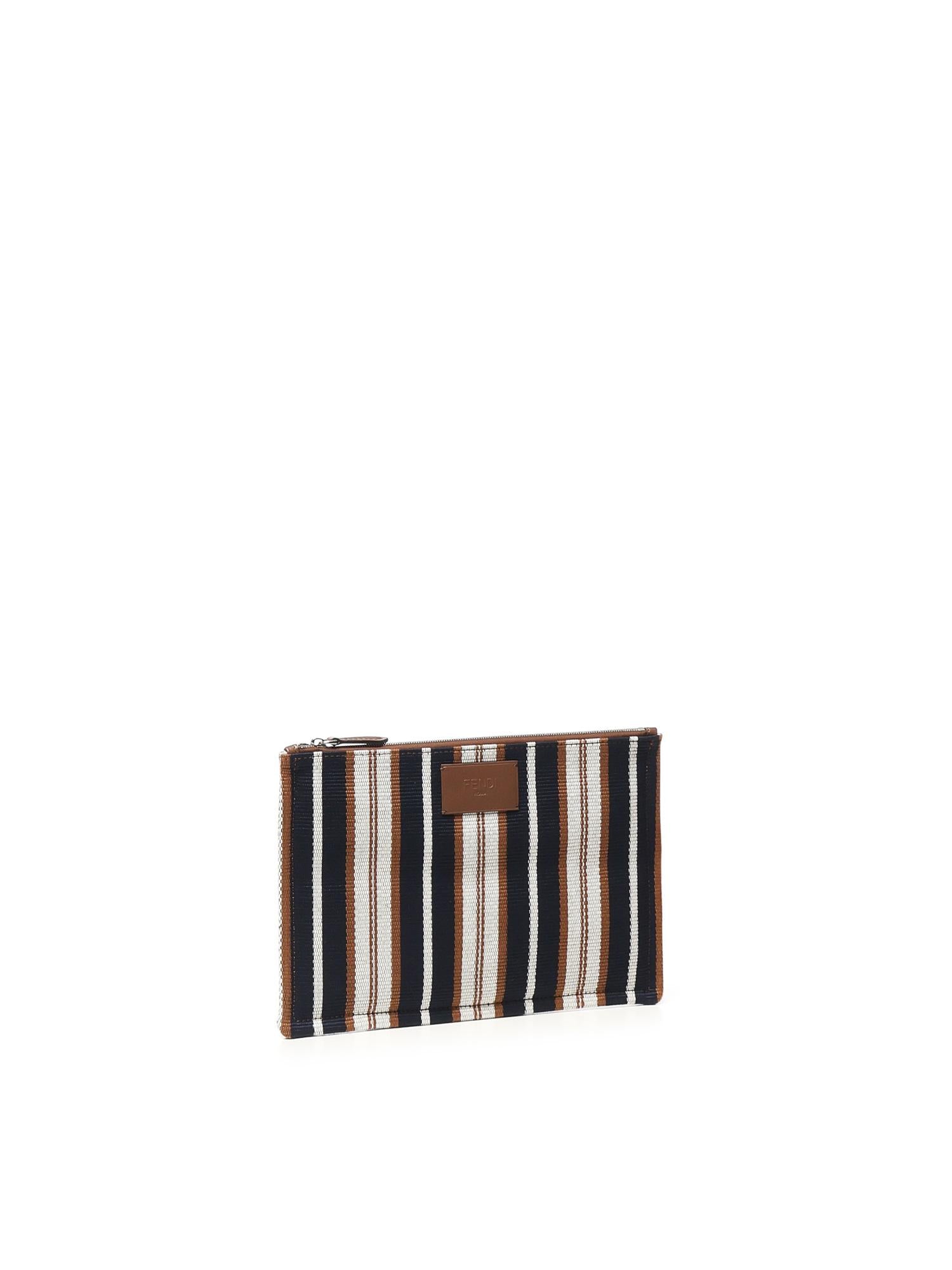 Pochette piatta a righe signature media<BR/> 7N0158 AUGXF1SCR FENDI 