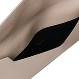 Pochette Uptown in pelle goffrata grain de poudre<BR/> 565739 1GF0J2721 SAINT LAURENT 