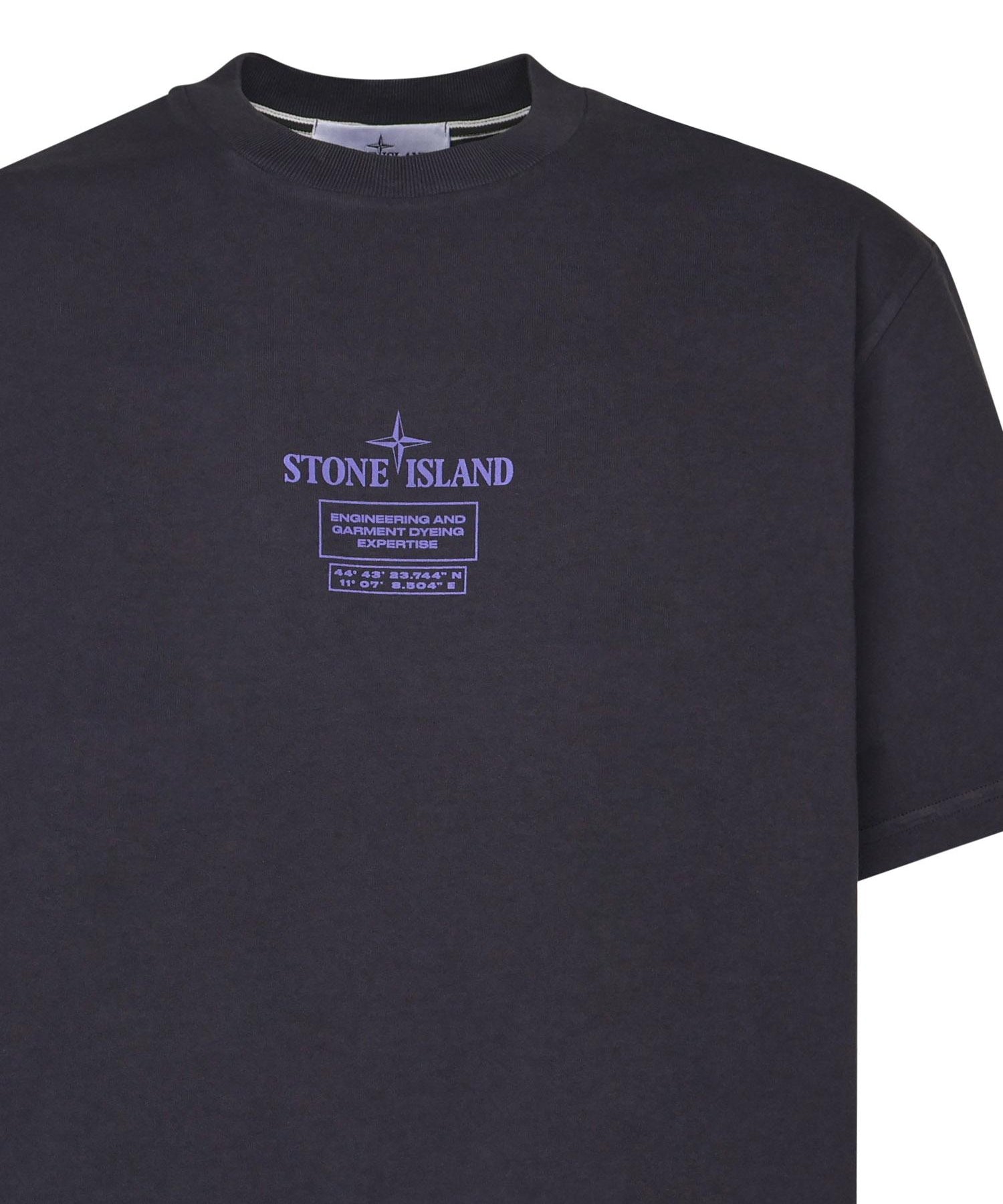 T-shirt con con stampa '02 Industrial Logos' K2S152100037 S0193V0026 STONE ISLAND 