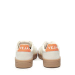Sneakers V-82<BR/> VE3320758  VEJA 
