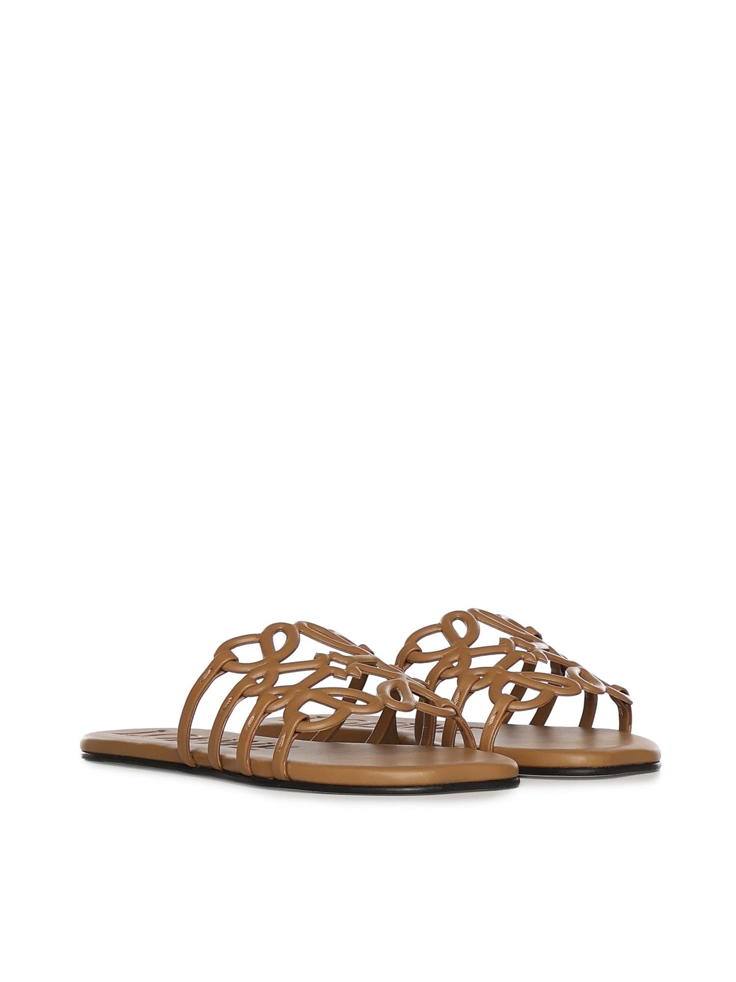 Ciabatte Petal Anagram in pelle di vitello LPEA465X06 3150 LOEWE 