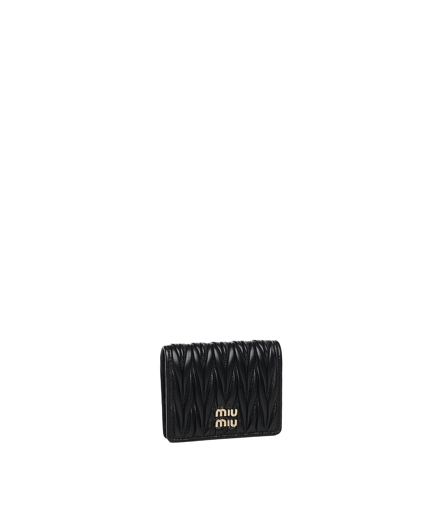 Portafoglio piccolo in nappa matelassé 5MV204 AFPPF0002 MIU MIU 