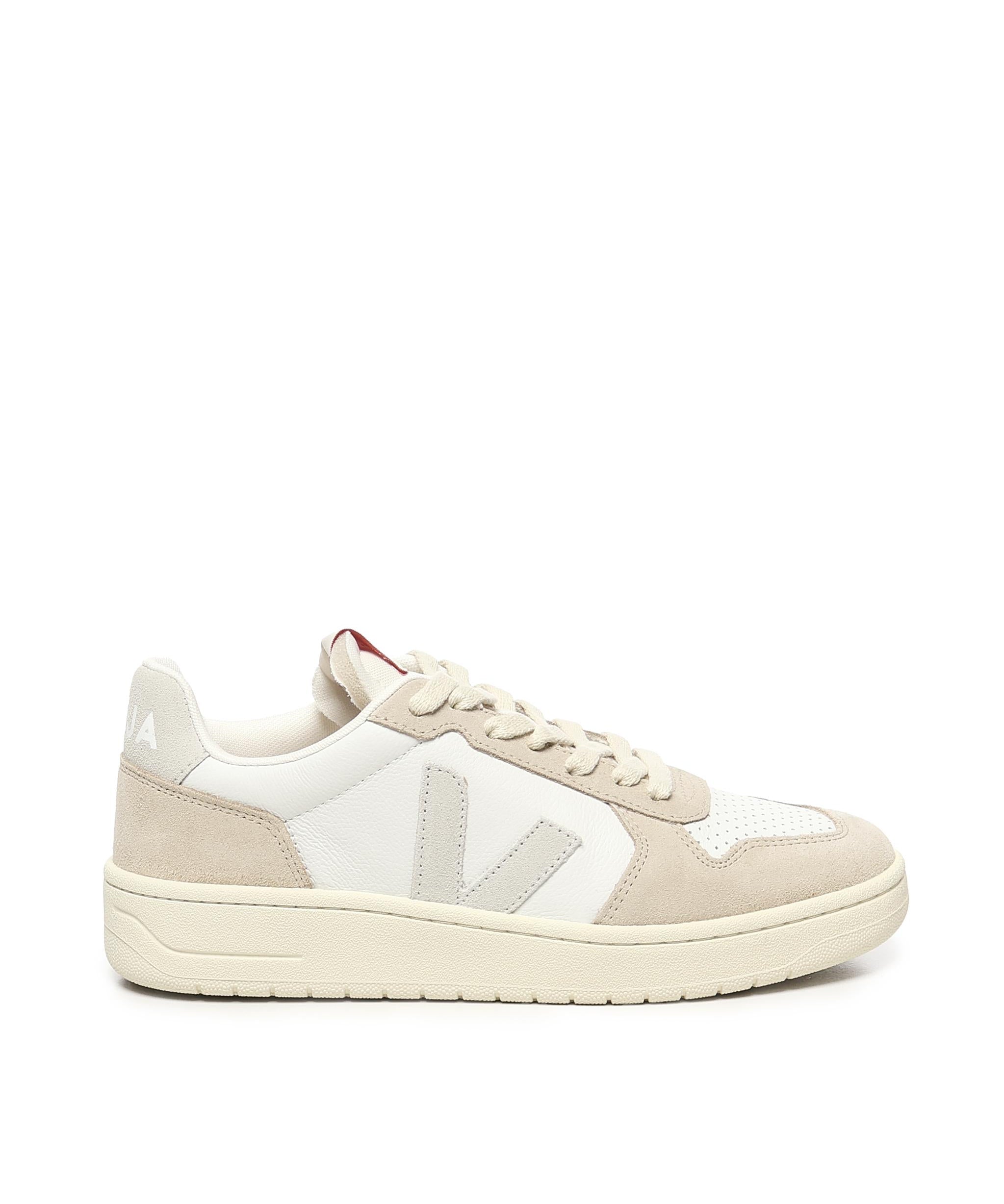 Sneakers V-82 VE3320756  VEJA 