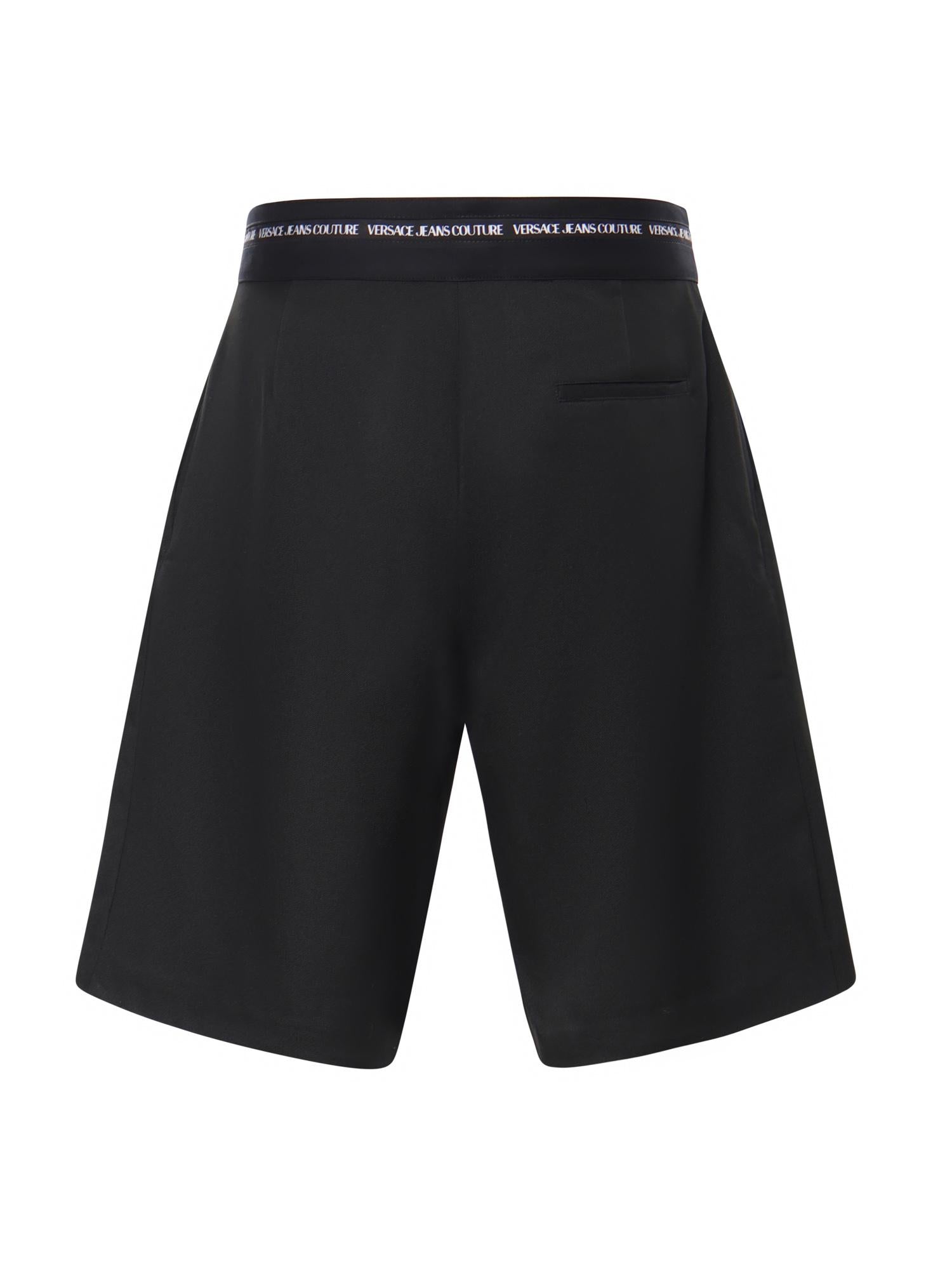 Bermuda con logo 80GAD119 N0645899 VERSACE JEANS COUTURE 