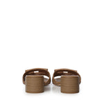 Slide Baguette in pelle 8R8862 AQY2F1WYD FENDI 