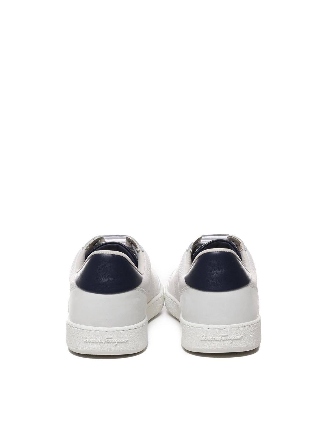 Sneakers con logo goffrato 021572 763468010 FERRAGAMO 