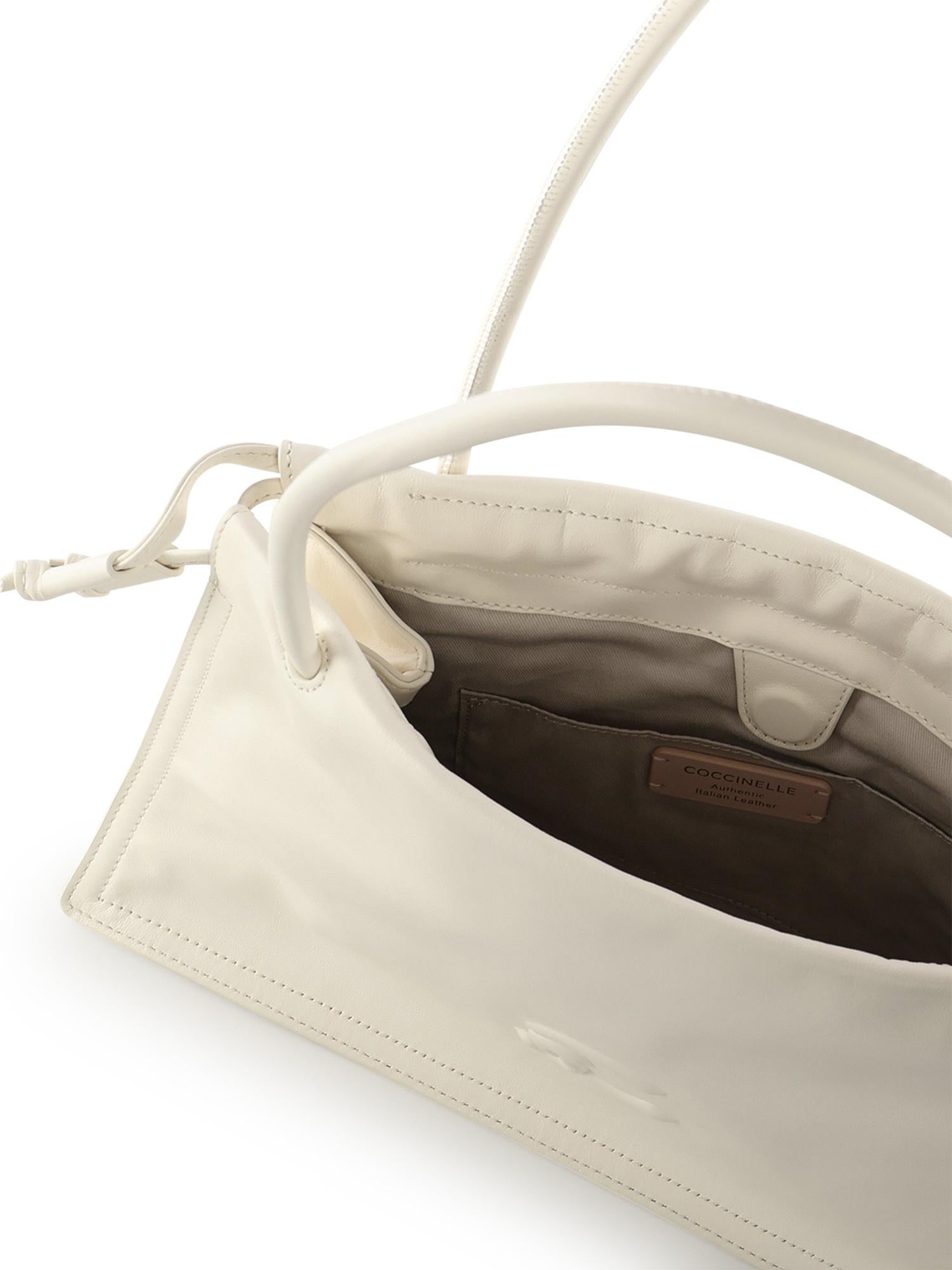 Borsa Dulse Medium in pelle E1SS5130101 N17 COCCINELLE 