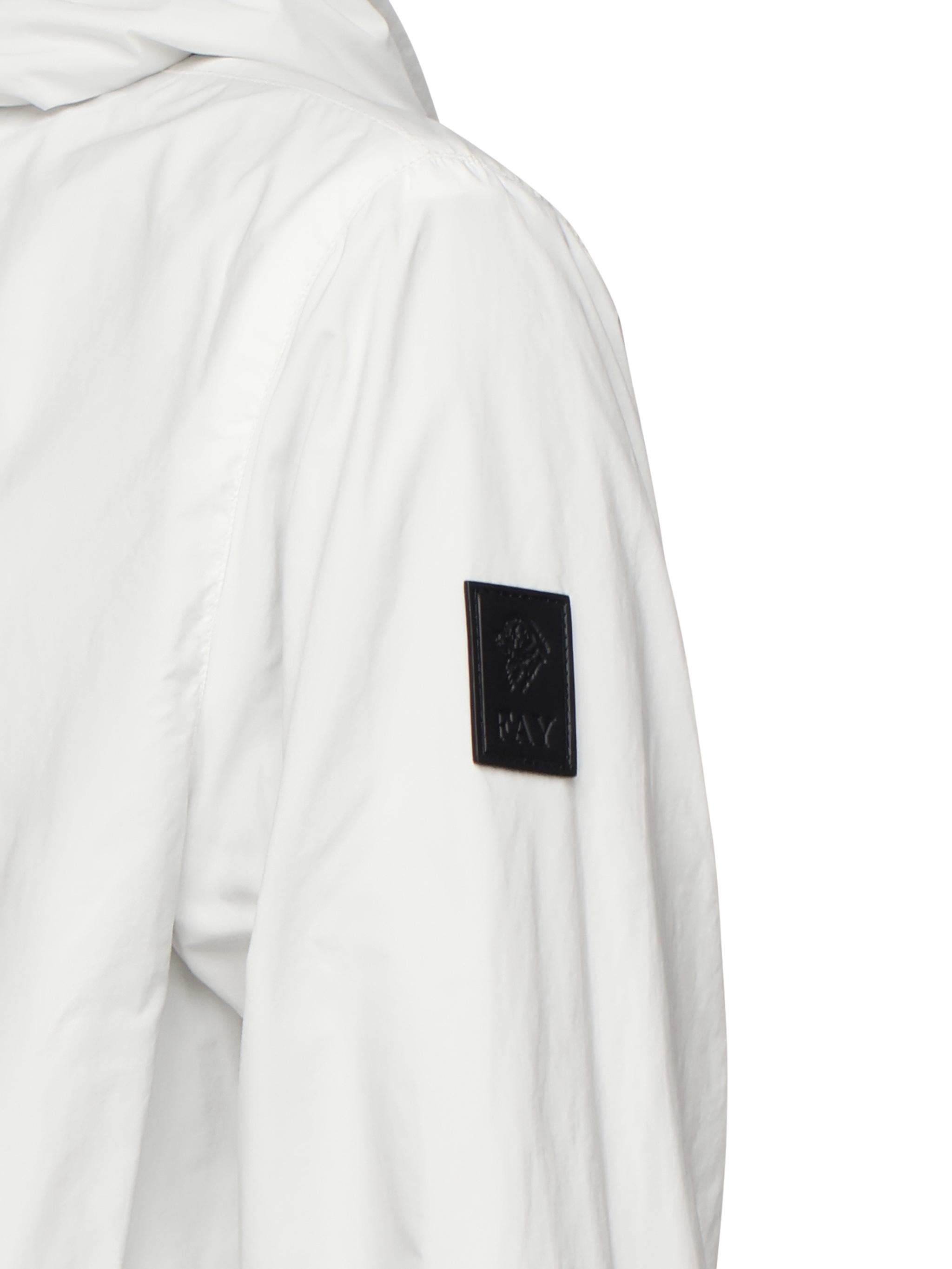 Windbreaker in Nylon NAM12500130WWR B003 FAY 