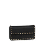Portafoglio con catena Rockstud in vitello granato 7W2P0S61 VSH0NO VALENTINO GARAVANI 