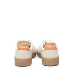 Sneakers V-82<BR/> VE3320758  VEJA 