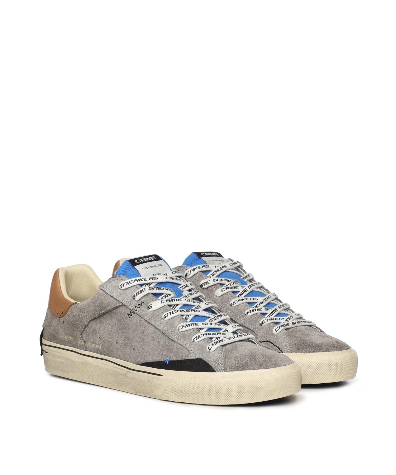 Sneakers Deconstructed 11032AA8 WHITE CRIME LONDON 