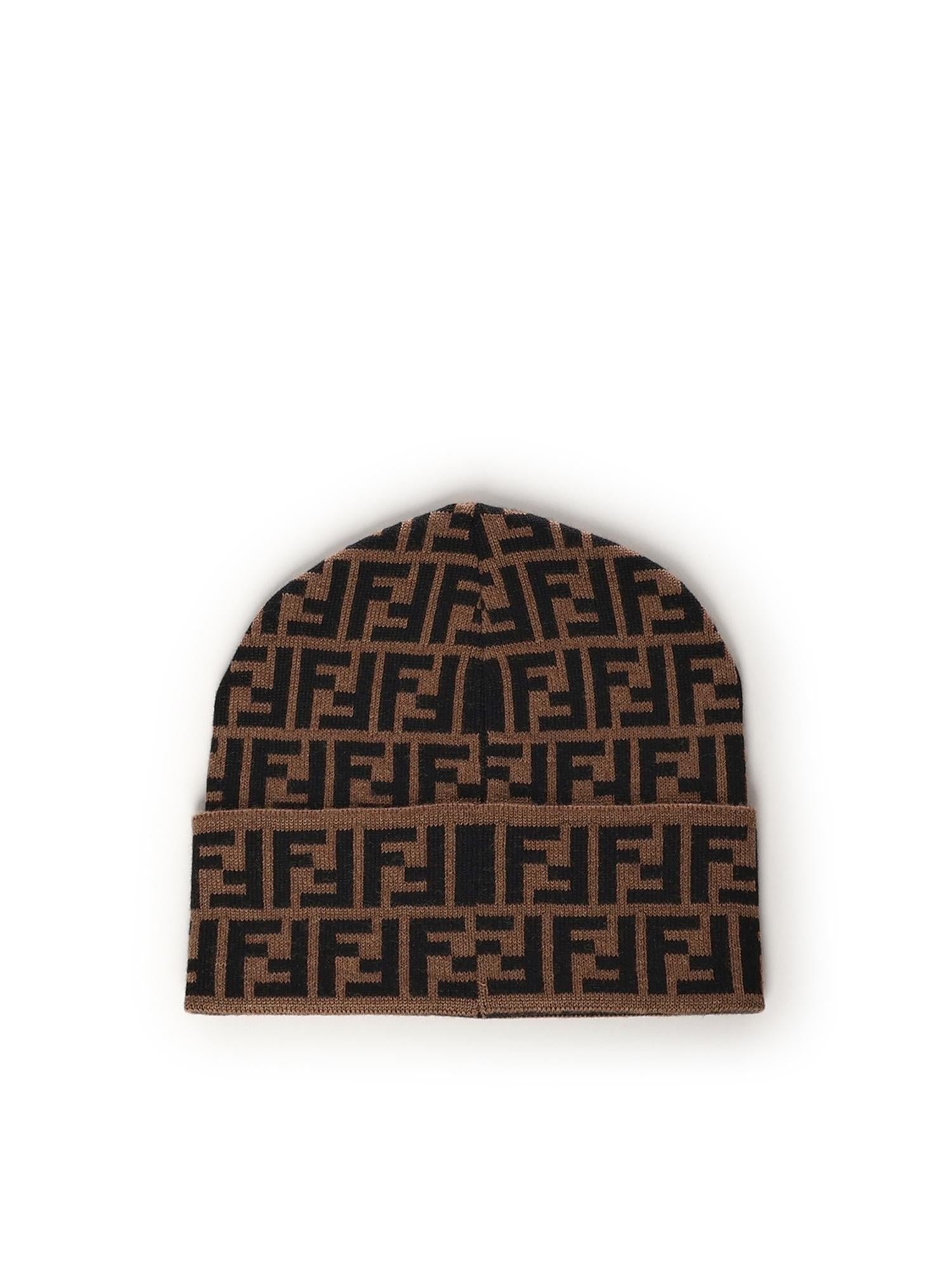 Beanie in lana FF jacquard FXQ939 AQ8DF0QE1 FENDI 