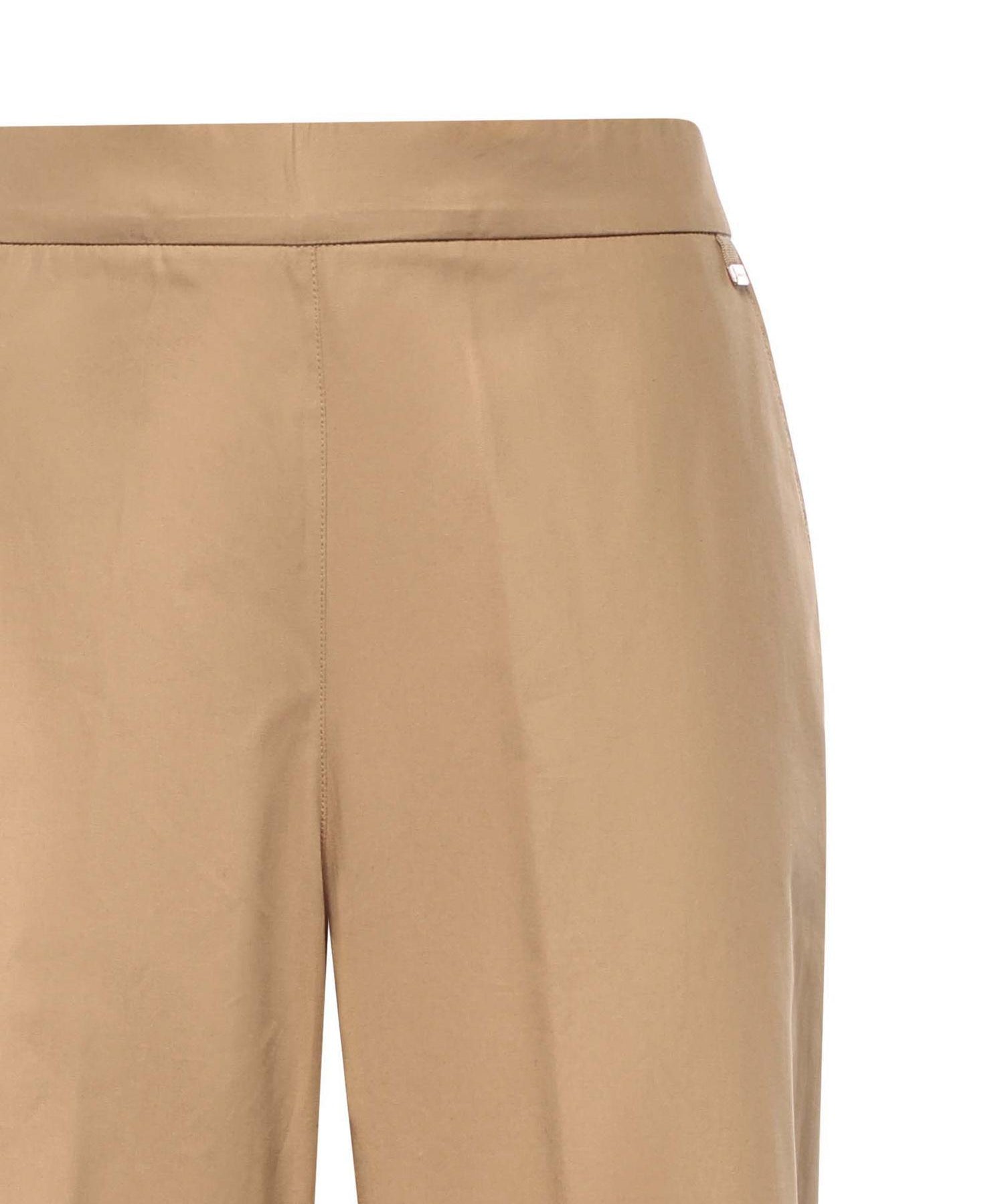 Pantaloni in dean PT000206D 132382157 HERNO 