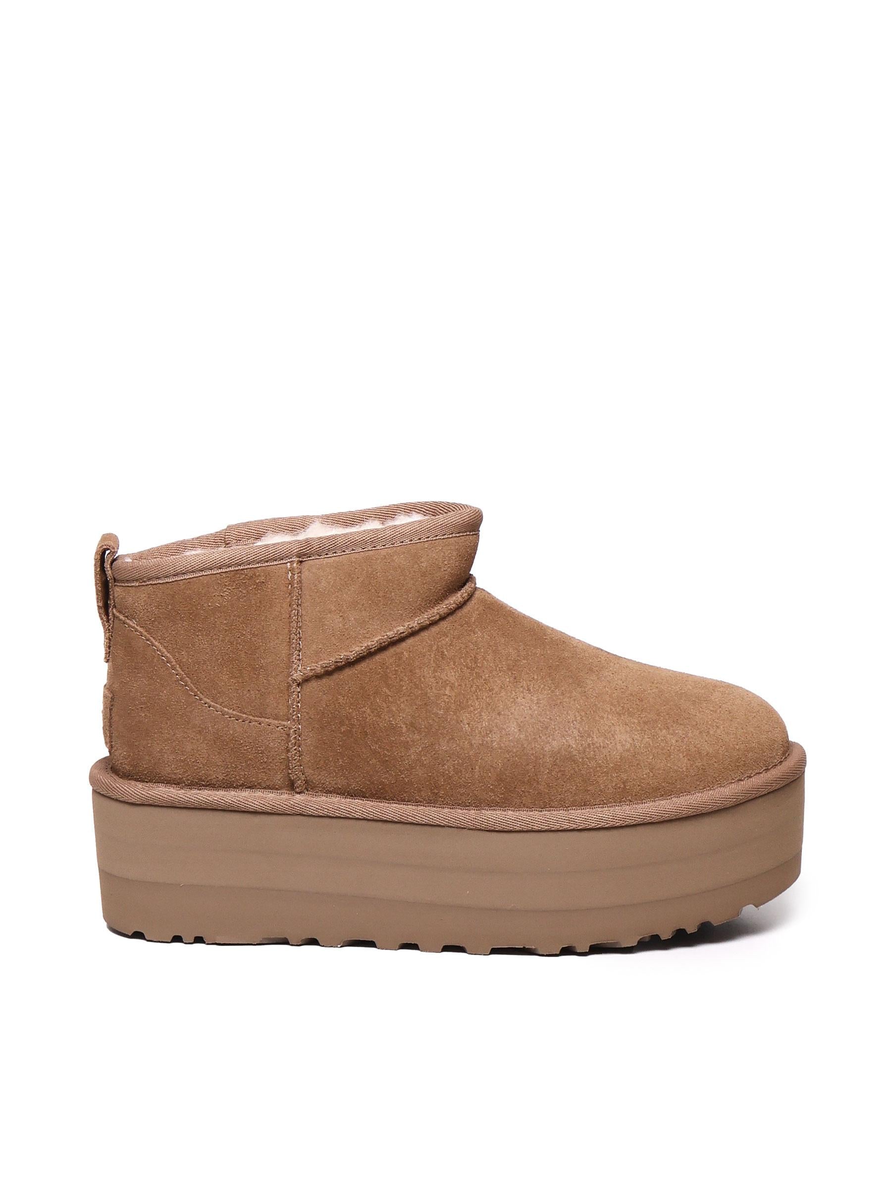 Stivali Classic Ultra Mini con plateau 1135092 CHE UGG 